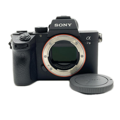 【全額返金保証】【最速発送】Sony デジタル一眼 α7 III ILCE-7M3 ボディ ブラック 美品 動作確認済