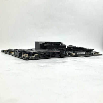 【全額返金保証】【最速発送】ASUS マザーボード AMD AM4 ATXマザーボード ROG CROSSHAIR VIII HERO (WI-FI) 美品 動作確認済