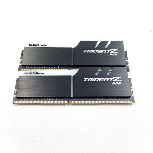【全額返金保証】【最速発送】G.Skill メモリ DDR4 PC4-21300 8GB 2枚組 F4-2666C18D-16GTZR 美品 動作確認済