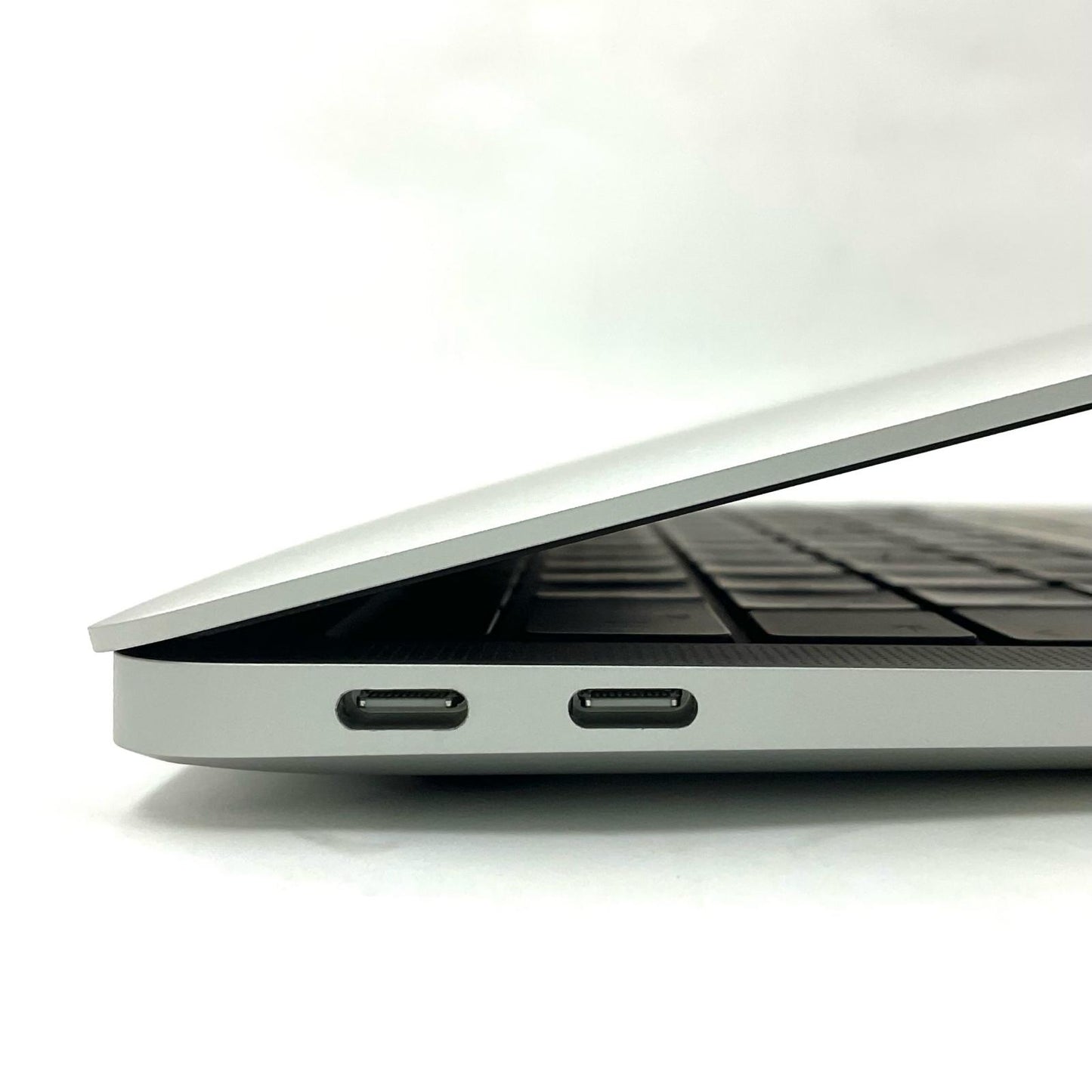 【全額返金保証】【最速発送】Apple MacBook Air 13インチ 2020 Apple M1 16GB 512GB シルバー 99% 美品 動作確認済