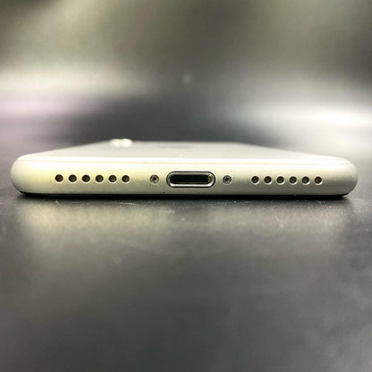 【全額返金保証】【最速発送】Apple iPhone iPhone SE（第3世代） 128GB スターライト Softbank SIMフリー 白ロム 動作確認済 73%