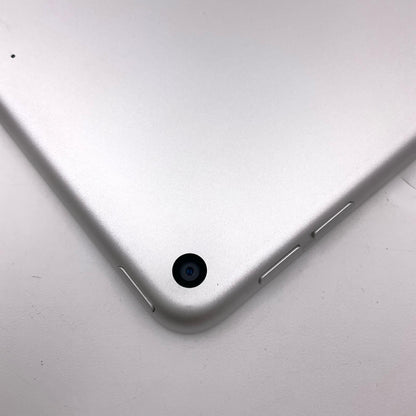 【全額返金保証】【最速発送】Apple iPad iPad mini 第5世代 Wi-Fi 7.9インチ 64GB シルバー Wi-Fi 動作確認済