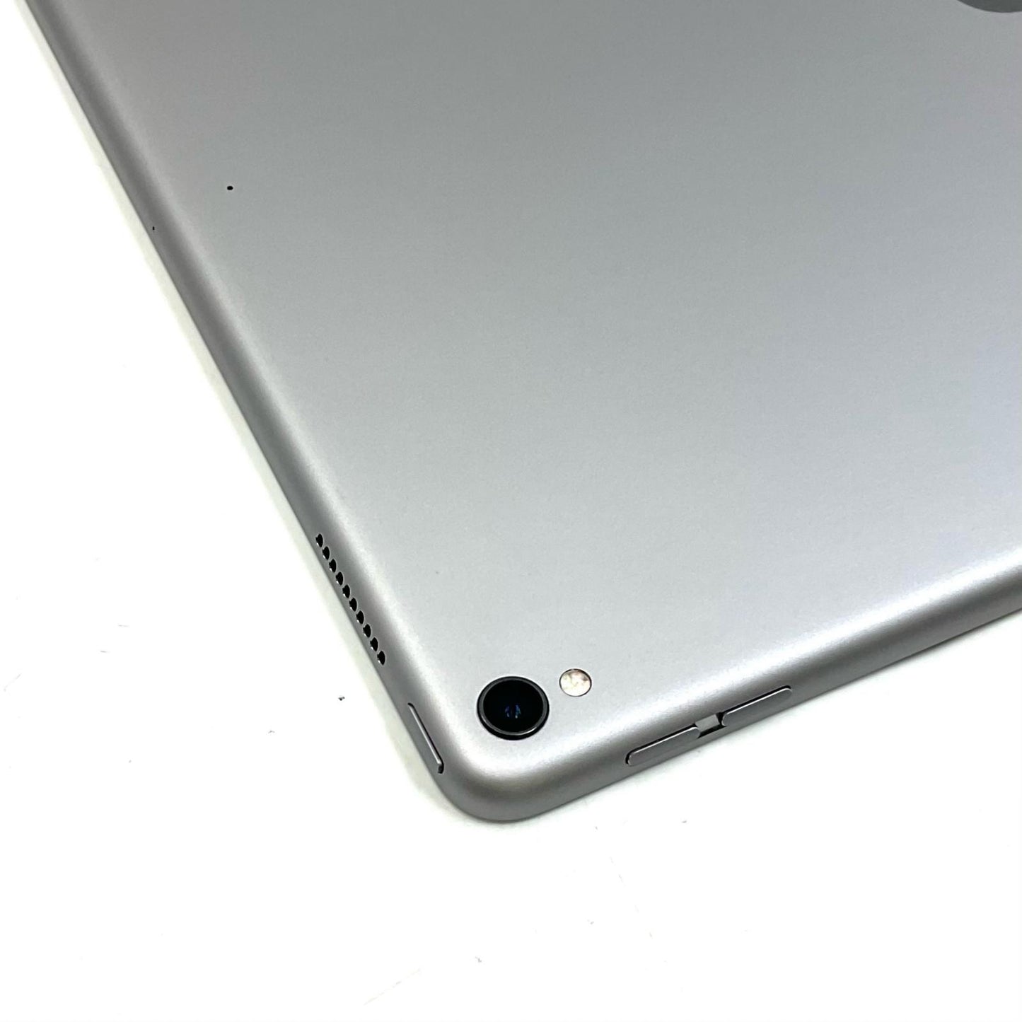 【全額返金保証】【最速発送】Apple iPad Pro 12.9インチ 第2世代 256GB スペースグレイ Wi-Fi 動作確認済