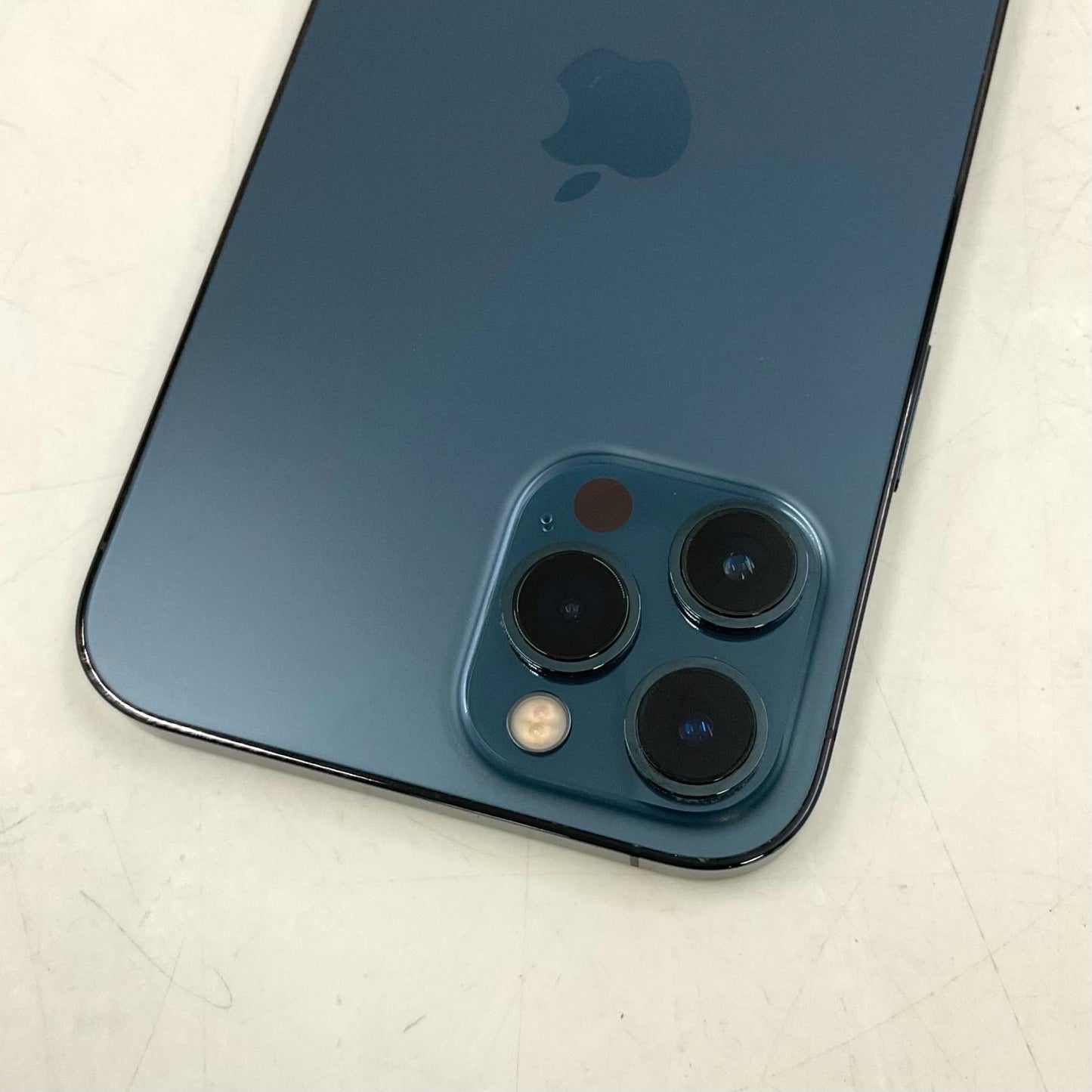 【全額返金保証】【最速発送】Apple iPhone iPhone 12 Pro Max 256GB パシフィックブルー SIMフリー 白ロム 動作確認済 81%