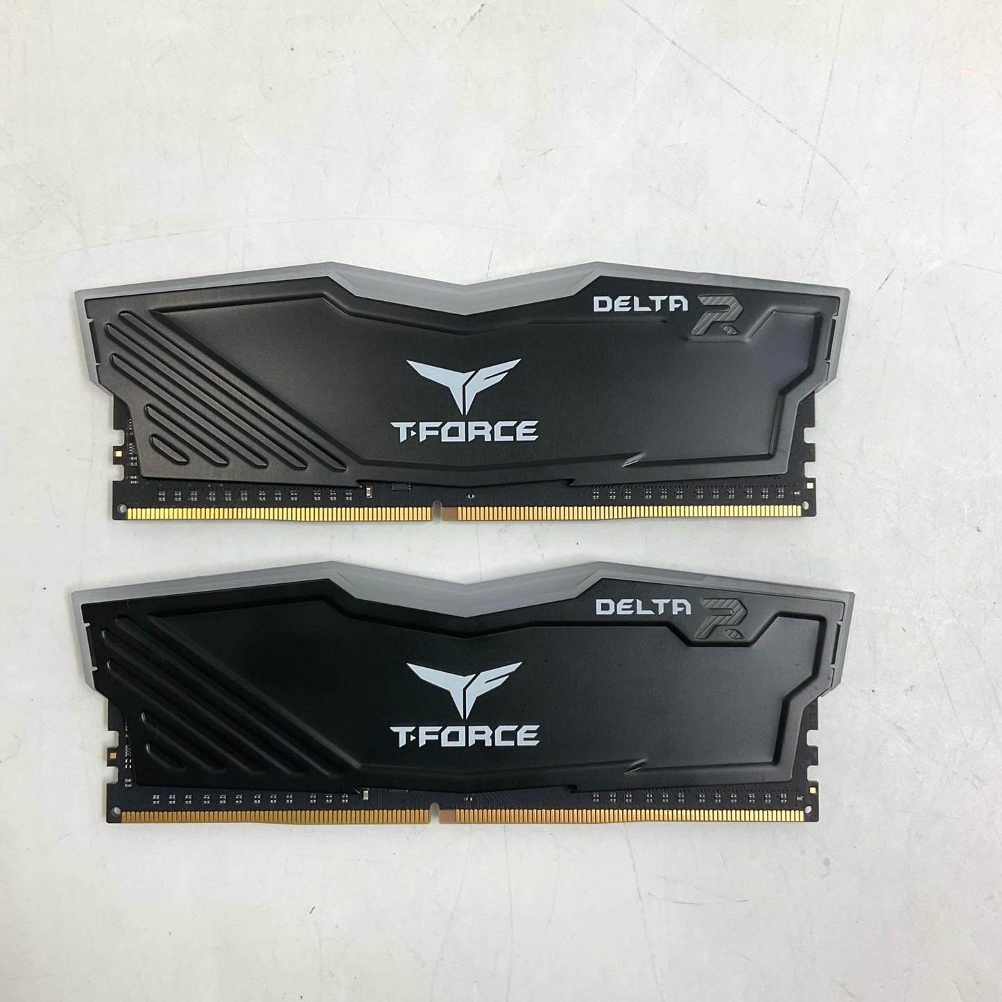 【全額返金保証】【最速発送】TEAMGROUP DDR4 8GB 2枚組 TF3D48G3200HC16FBKT 美品 動作確認済
