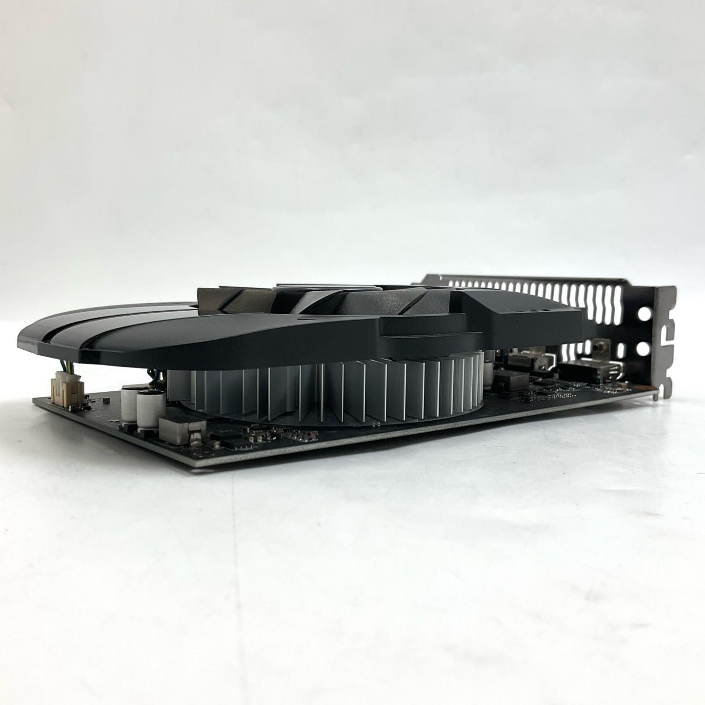 【全額返金保証】【最速発送】ASUS グラフィックボード 4GB PH-GTX1050TI-4G 美品 動作確認済