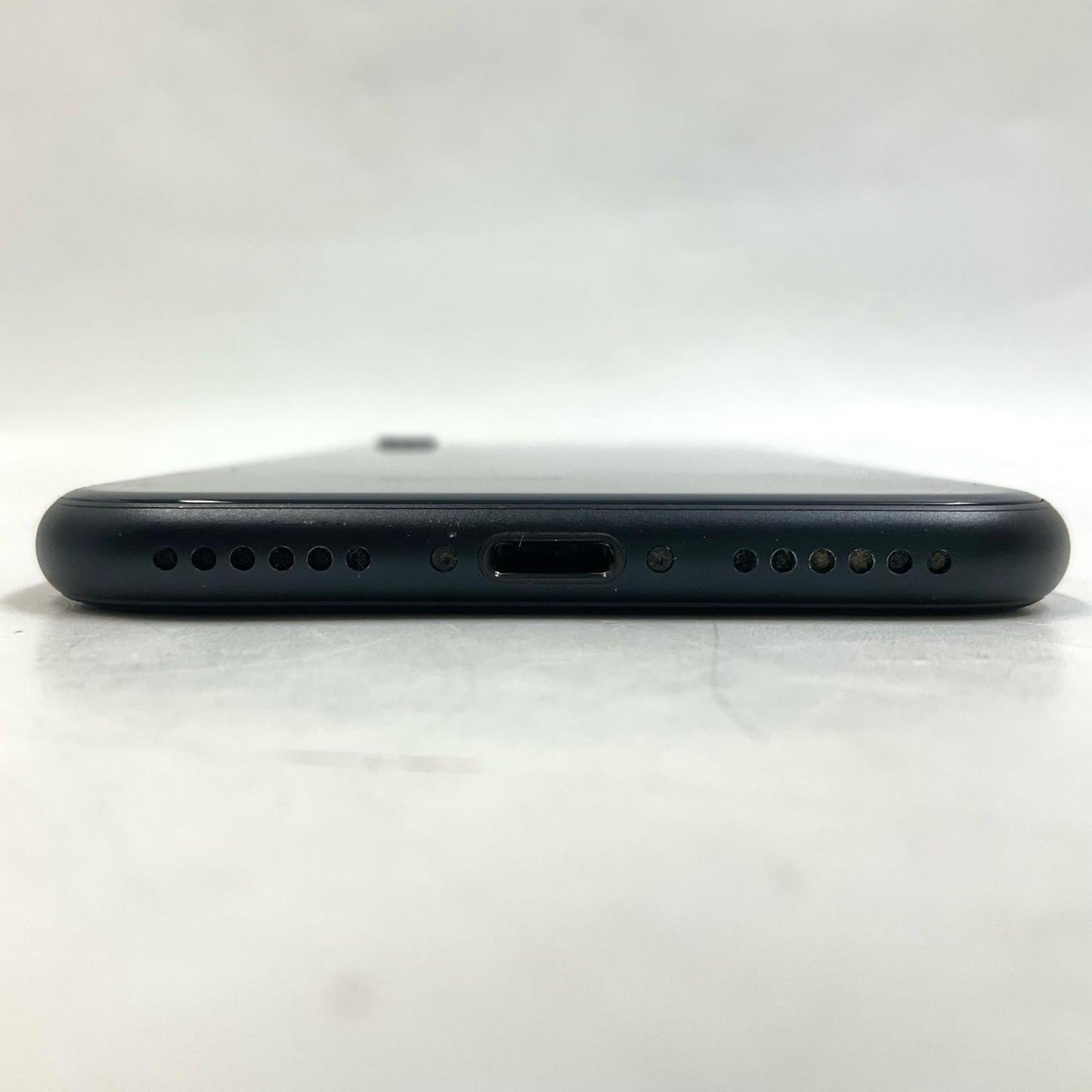 【全額返金保証】【最速発送】Apple iPhone iPhone SE（第3世代） 64GB ブラック Softbank 白ロム 美品 動作確認済 87%