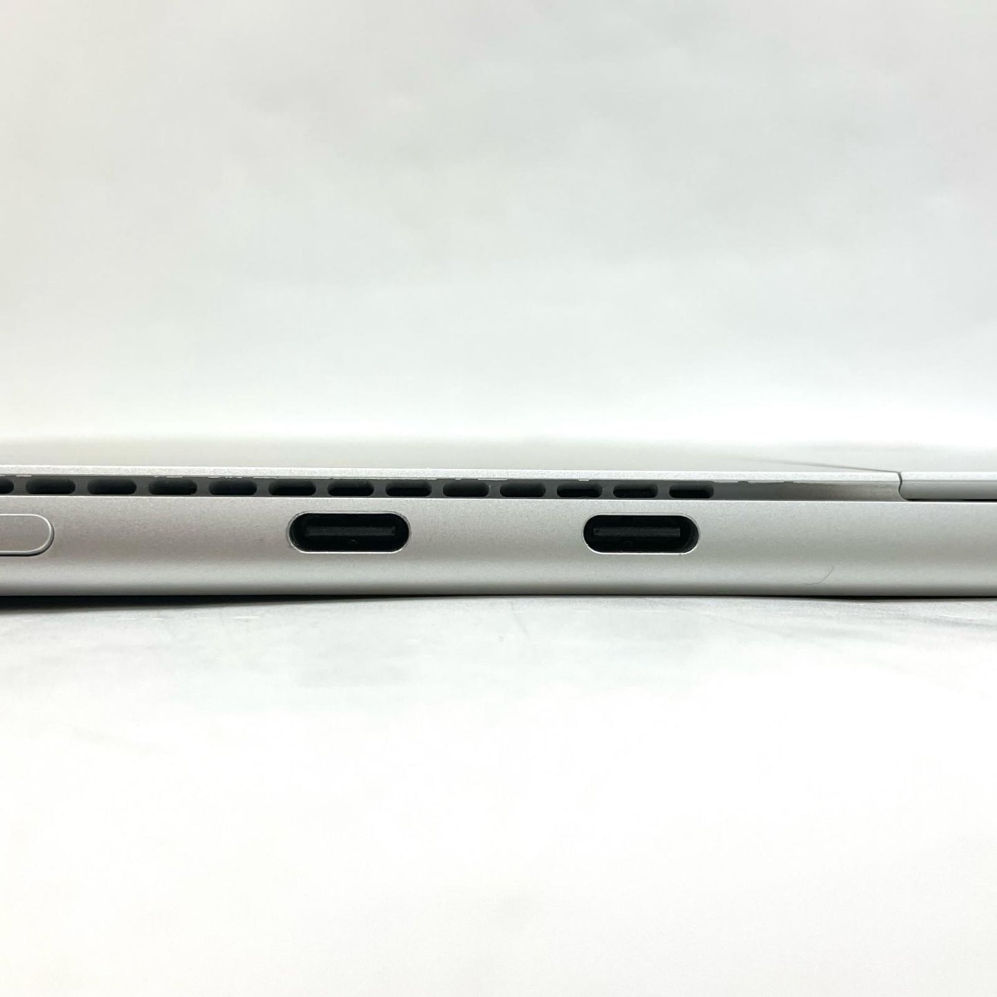 【全額返金保証】【最速発送】Microsoft Surface Pro 8 Signatureキーボードセット 8PQ-00010 / 8XA-00019 i5-1135G7 8GB M.2 SSD 256GB 89.2% 美品 動作確認済