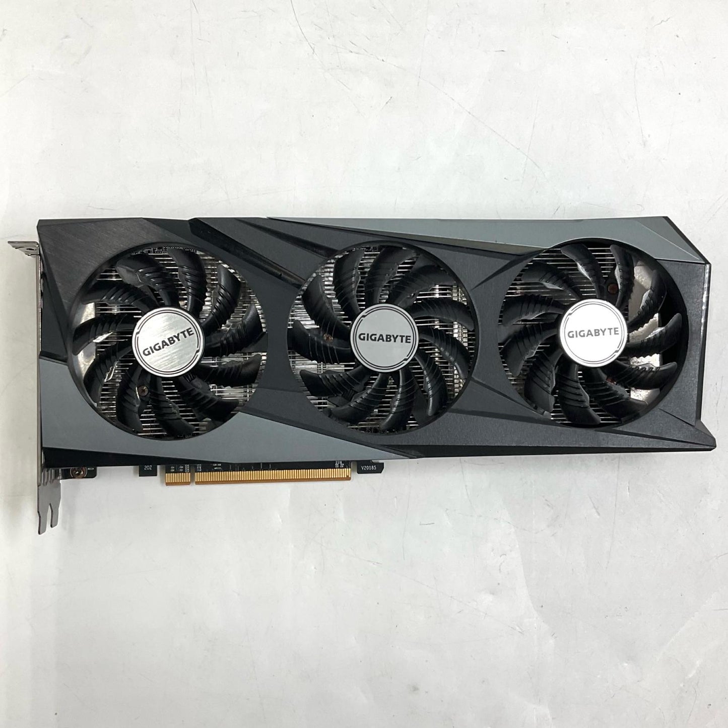 【全額返金保証】【最速発送】GIGABYTE グラフィックボード RX 6600 XT GV-R66XTGAMING OC-8GD 美品 動作確認済