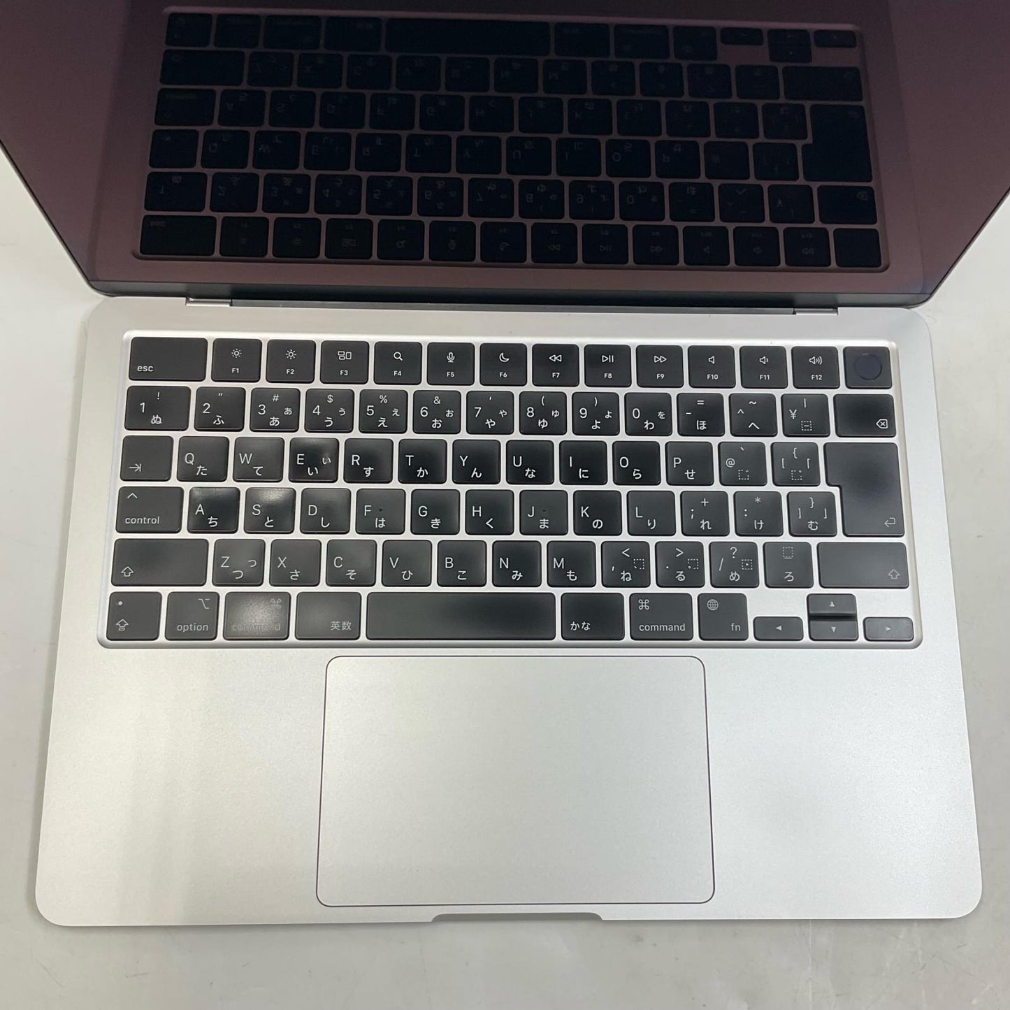 【全額返金保証】【最速発送】Apple MacBook Air 13インチ 2022 Apple M2 8GB 256GB シルバー 80% 動作確認済