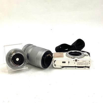 【全額返金保証】【最速発送】OLYMPUS デジタル一眼 PEN Lite E-PL7 EZダブルズームキット [ホワイト] 美品 動作確認済