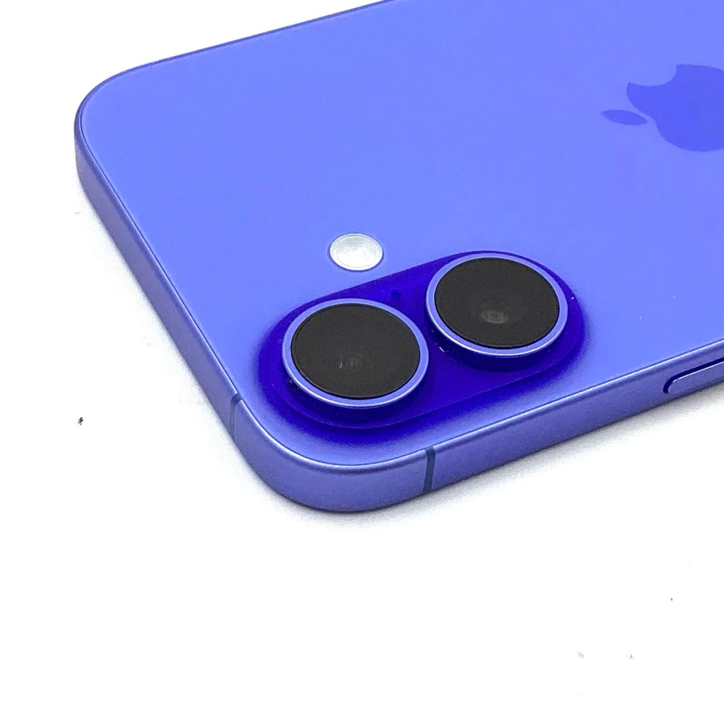 【全額返金保証】【最速発送】Apple iPhone iPhone 16 256GB ウルトラマリン au SIMフリー 白ロム 美品 動作確認済 90%