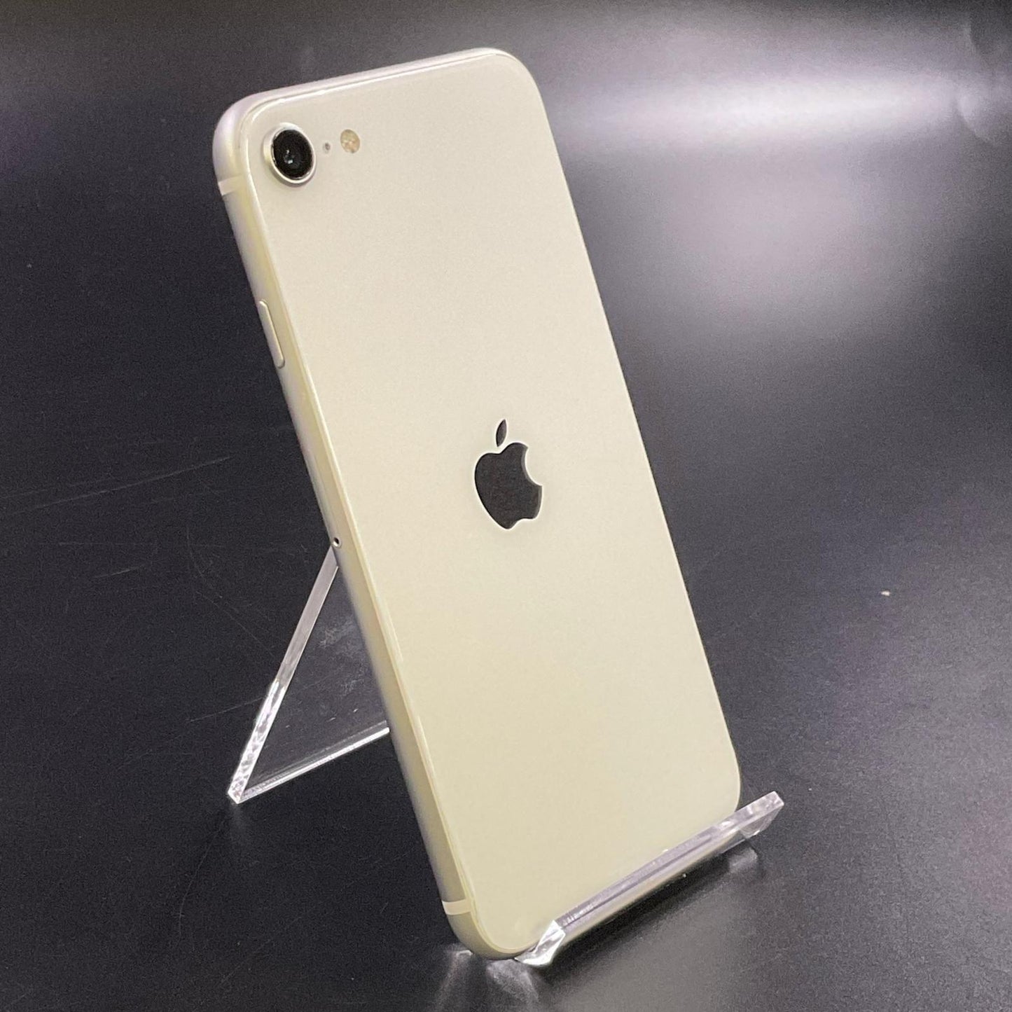 【全額返金保証】【最速発送】Apple iPhone iPhone SE（第2世代） 64GB ホワイト Softbank 白ロム 動作確認済 83%