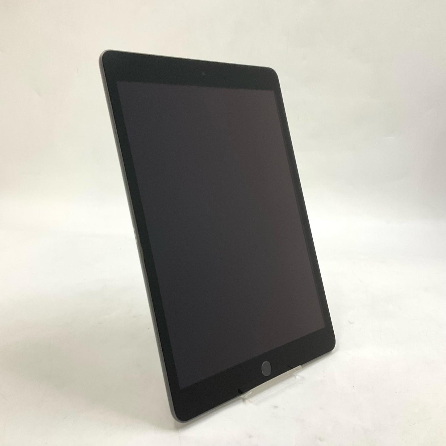 【全額返金保証】【最速発送】Apple iPad iPad 10.2インチ 第9世代 64GB スペースグレイ Wi-Fi 美品 動作確認済