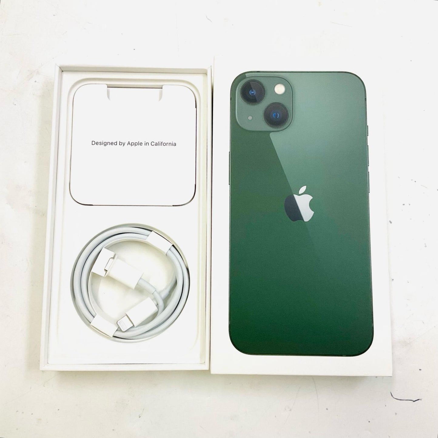 【全額返金保証】【最速発送】Apple iPhone iPhone 13 128GB グリーン au SIMフリー 白ロム 美品 動作確認済 94%