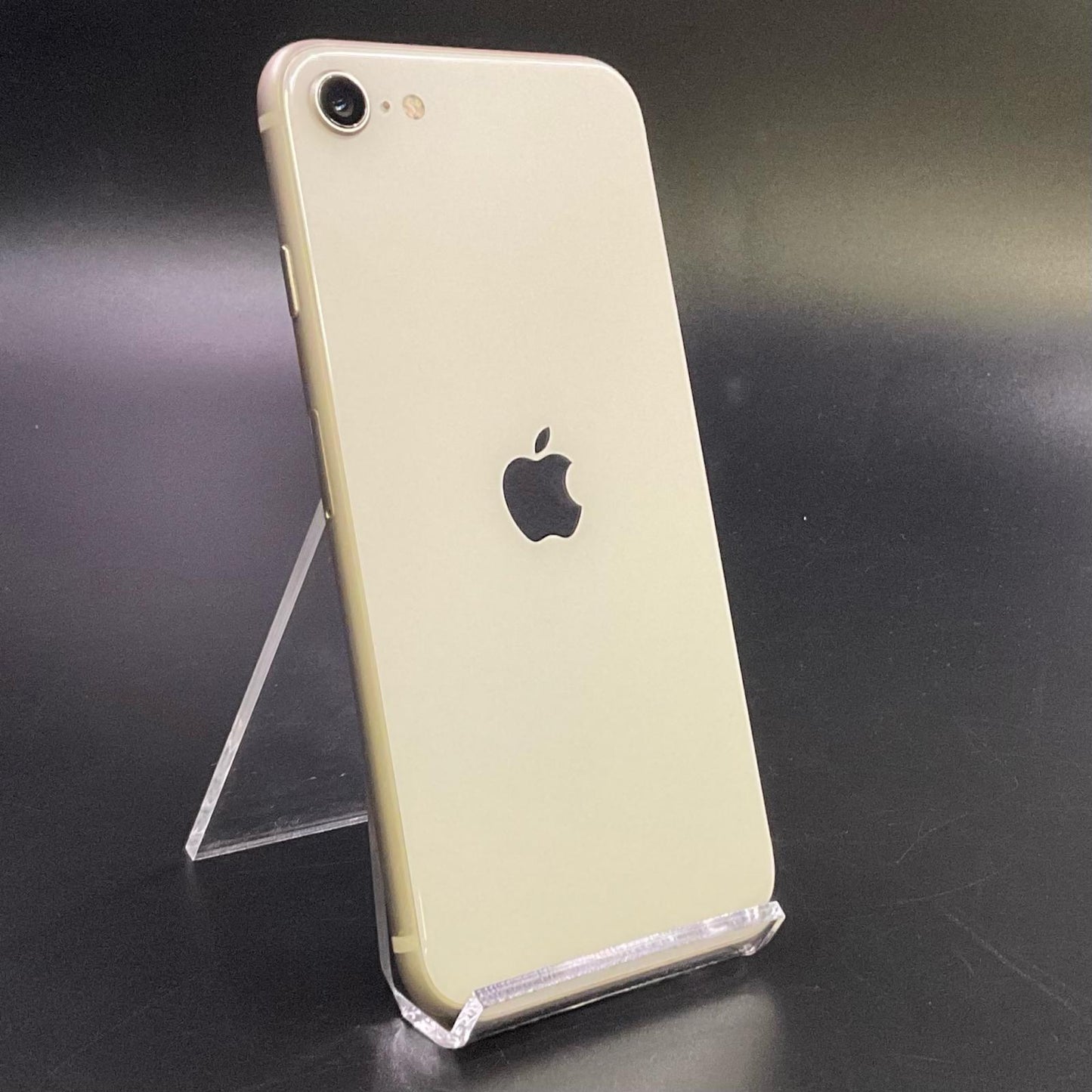 【全額返金保証】【最速発送】Apple iPhone iPhone SE（第3世代） 64GB スターライト SIMフリー 白ロム 動作確認済 76%