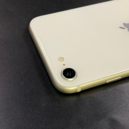 【全額返金保証】【最速発送】Apple iPhone iPhone SE（第3世代） 64GB スターライト SIMフリー 白ロム 動作確認済 76%