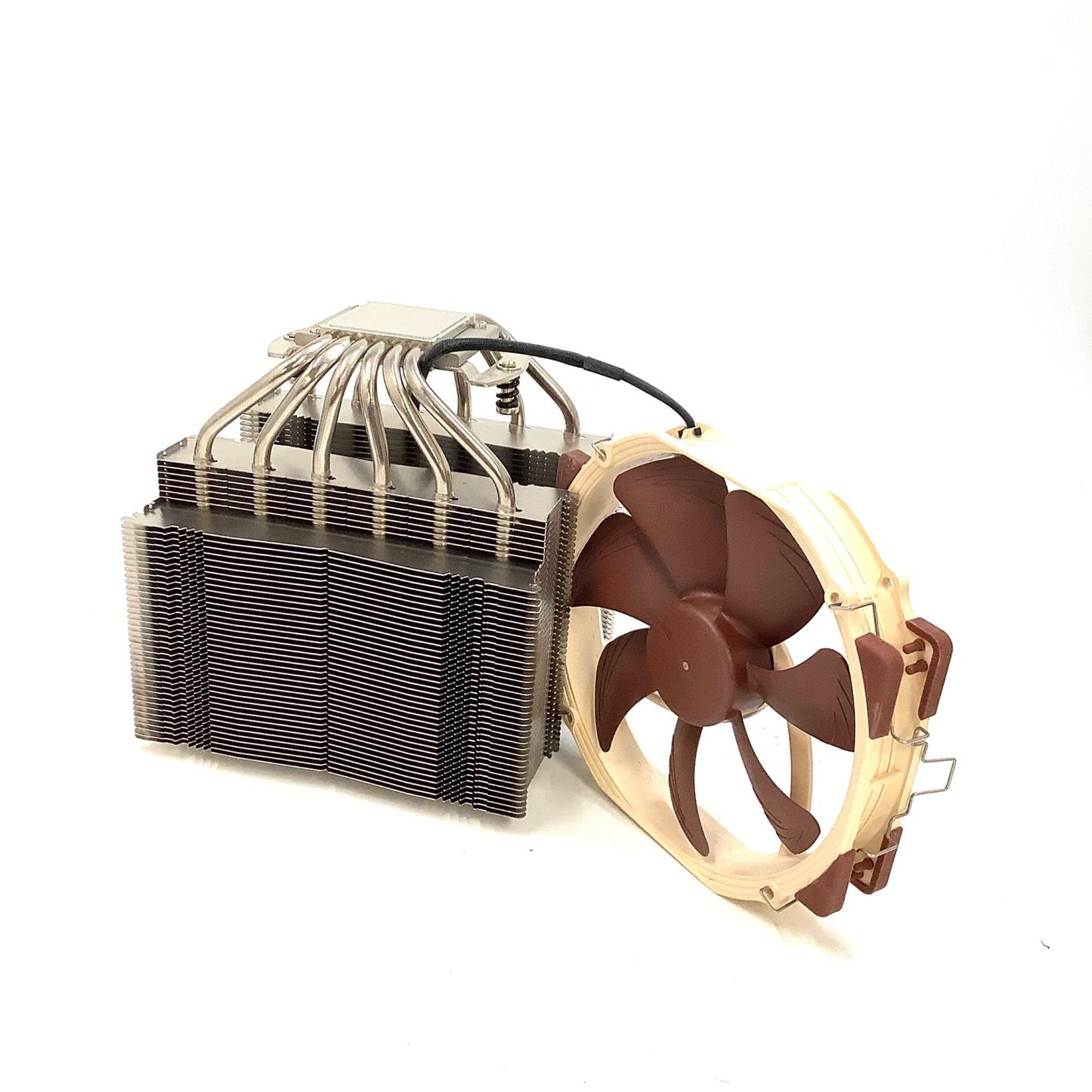 【全額返金保証】【最速発送】noctua CPUクーラー NH-D15 美品 動作確認済