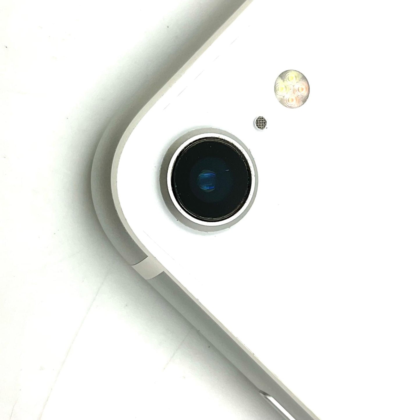 【最速発送】Apple iPhone iPhone SE（第2世代） 64GB ホワイト SIMフリー 白ロム【難有】 76%
