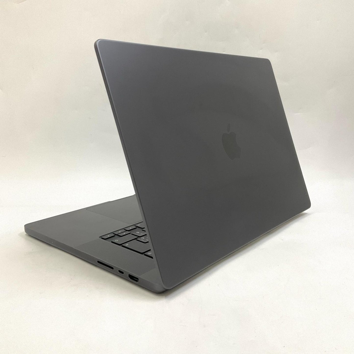 【全額返金保証】【最速発送】Apple MacBook Pro 16インチ 2023 Apple M3 Max 128GB 2TB ミッドナイト 89% 美品 動作確認済