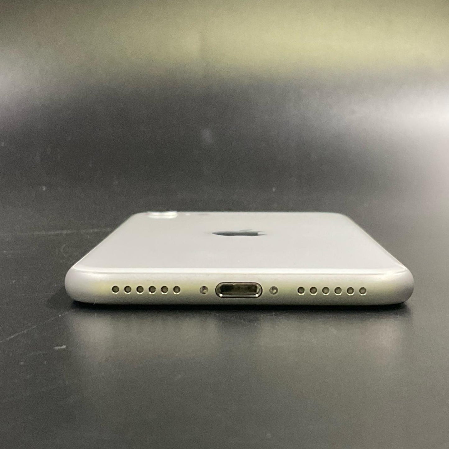 【全額返金保証】【最速発送】Apple iPhone iPhone SE（第2世代） 64GB ホワイト SIMフリー 白ロム 動作確認済 75%