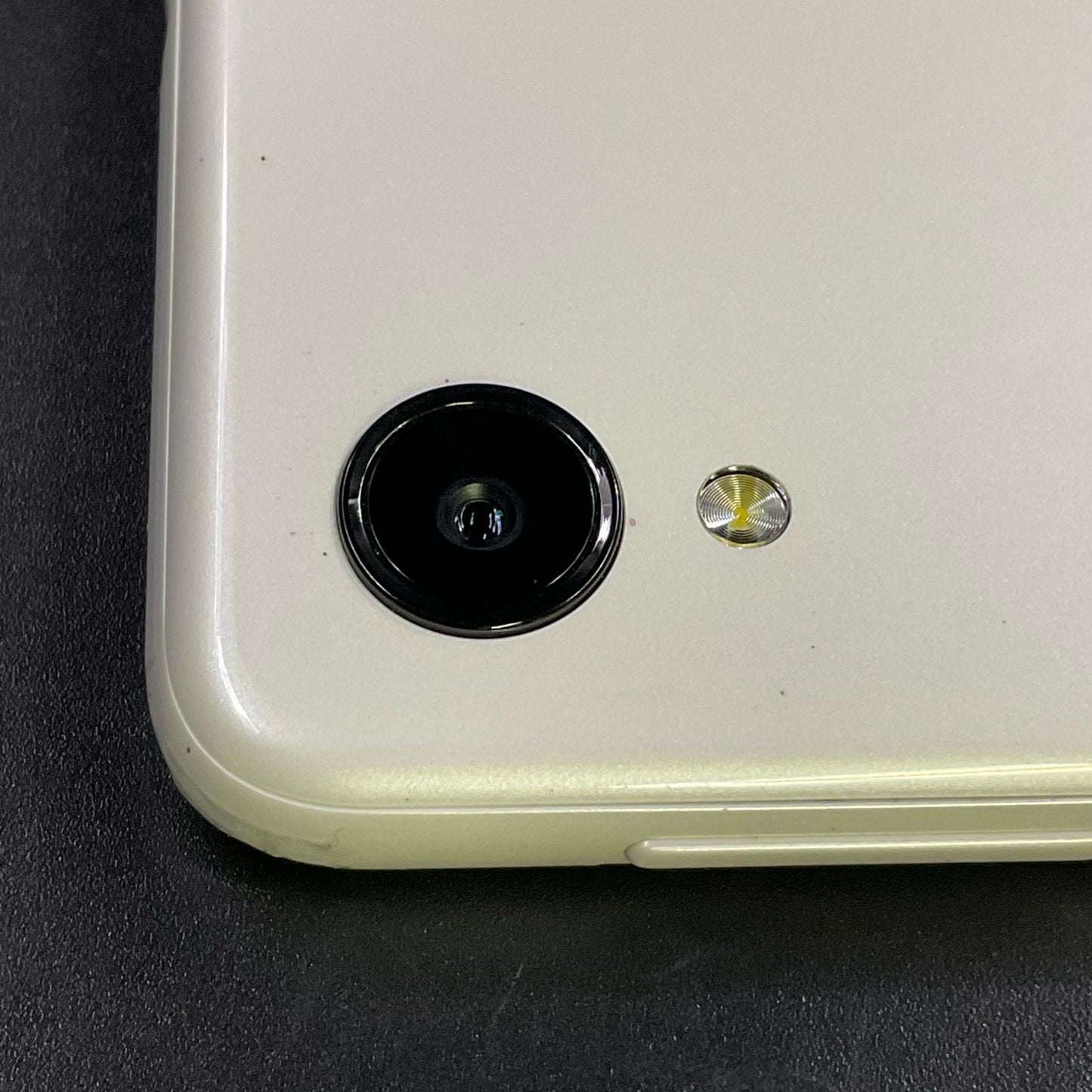 【全額返金保証】【最速発送】SAMSUNG Galaxy A23 5G 64GB ホワイト au SCG18 白ロム 美品 動作確認済