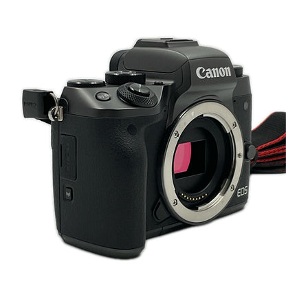【全額返金保証】【最速発送】 デジタル一眼 EOS M5 ボディ 動作確認済
