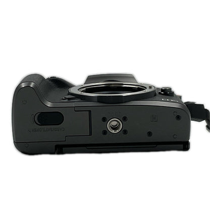 【全額返金保証】【最速発送】 デジタル一眼 EOS M5 ボディ 動作確認済