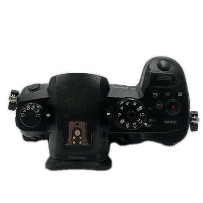 【全額返金保証】【最速発送】 デジタル一眼 LUMIX DC-GH5 ボディ 動作確認済