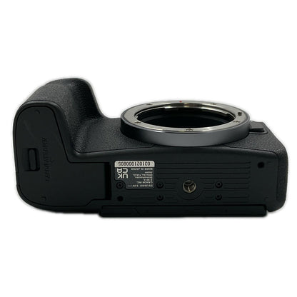 【全額返金保証】【最速発送】 デジタル一眼 EOS R8 ボディ 美品 動作確認済