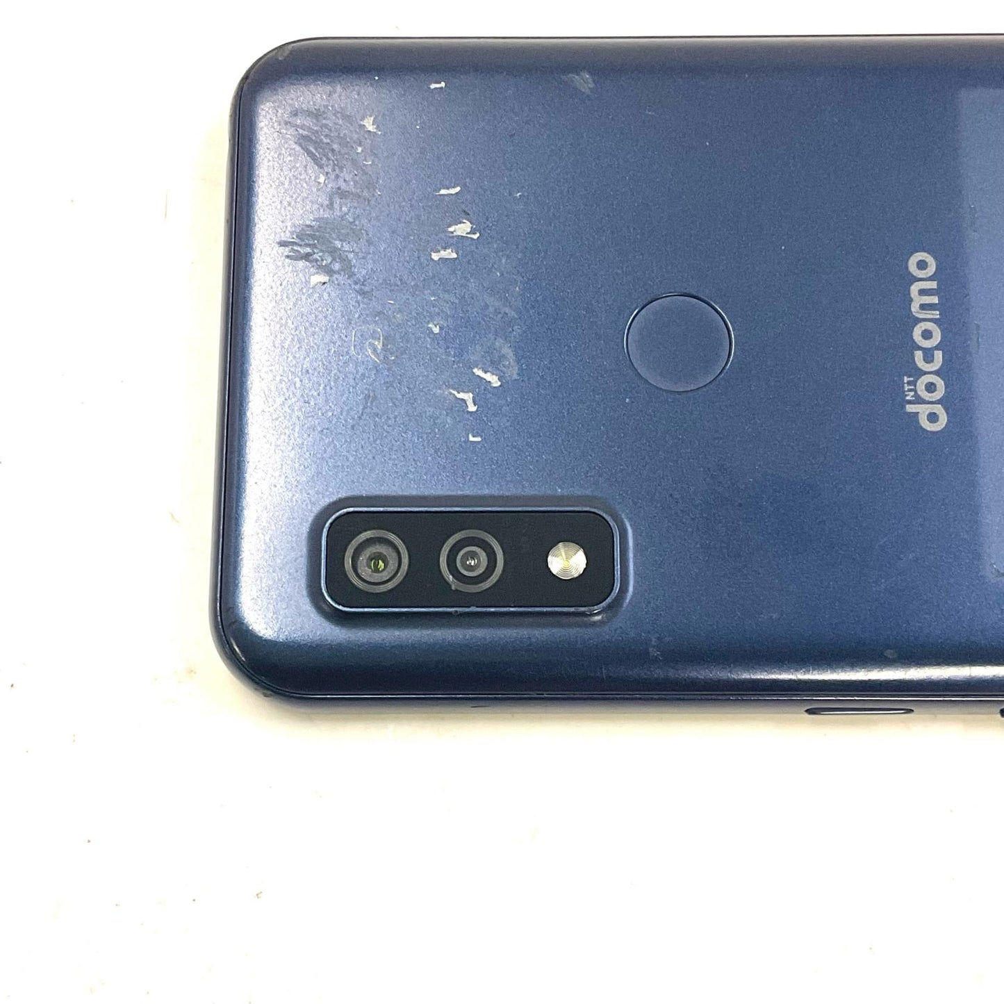 【最速発送】 arrows We 64GB ブルー系 docomo SIMフリー F-51B 白ロム【難有】
