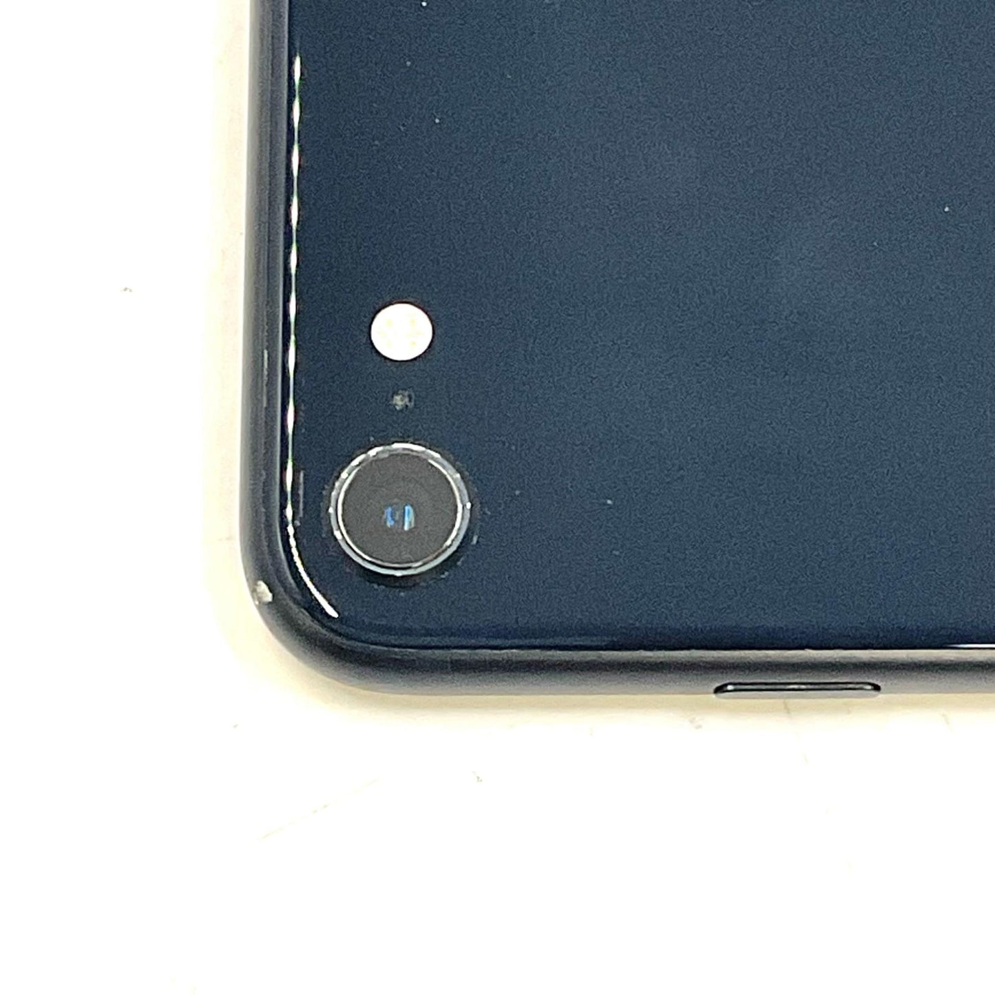 【最速発送】Apple iPhone iPhone SE (第3世代) 128GB ミッドナイト docomo SIMフリー 白ロム【難有】 71%