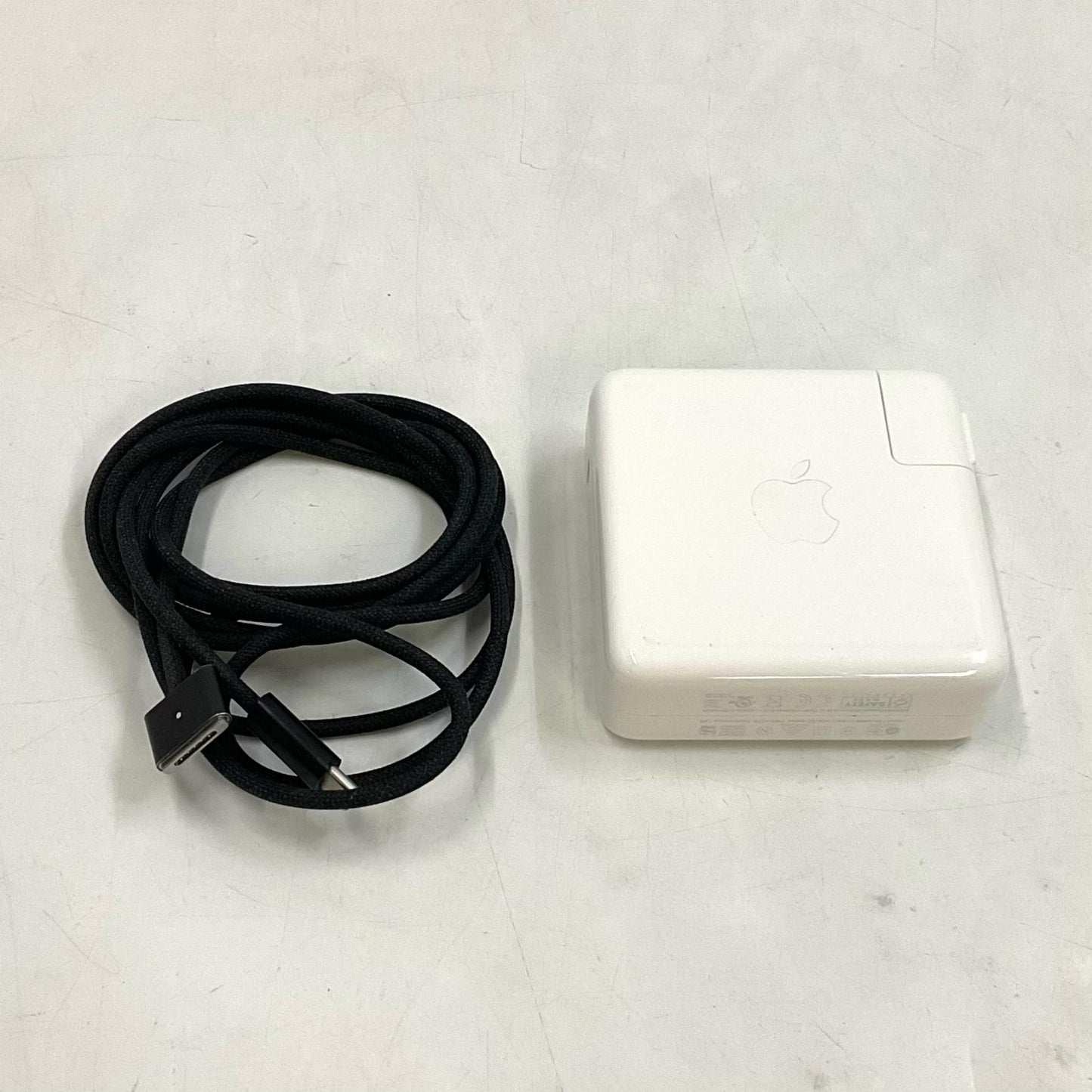 【最速発送】Apple MacBook Pro 14インチ 2021 Apple M1 Pro 32GB 1TB スペースグレイ 77%【難有】