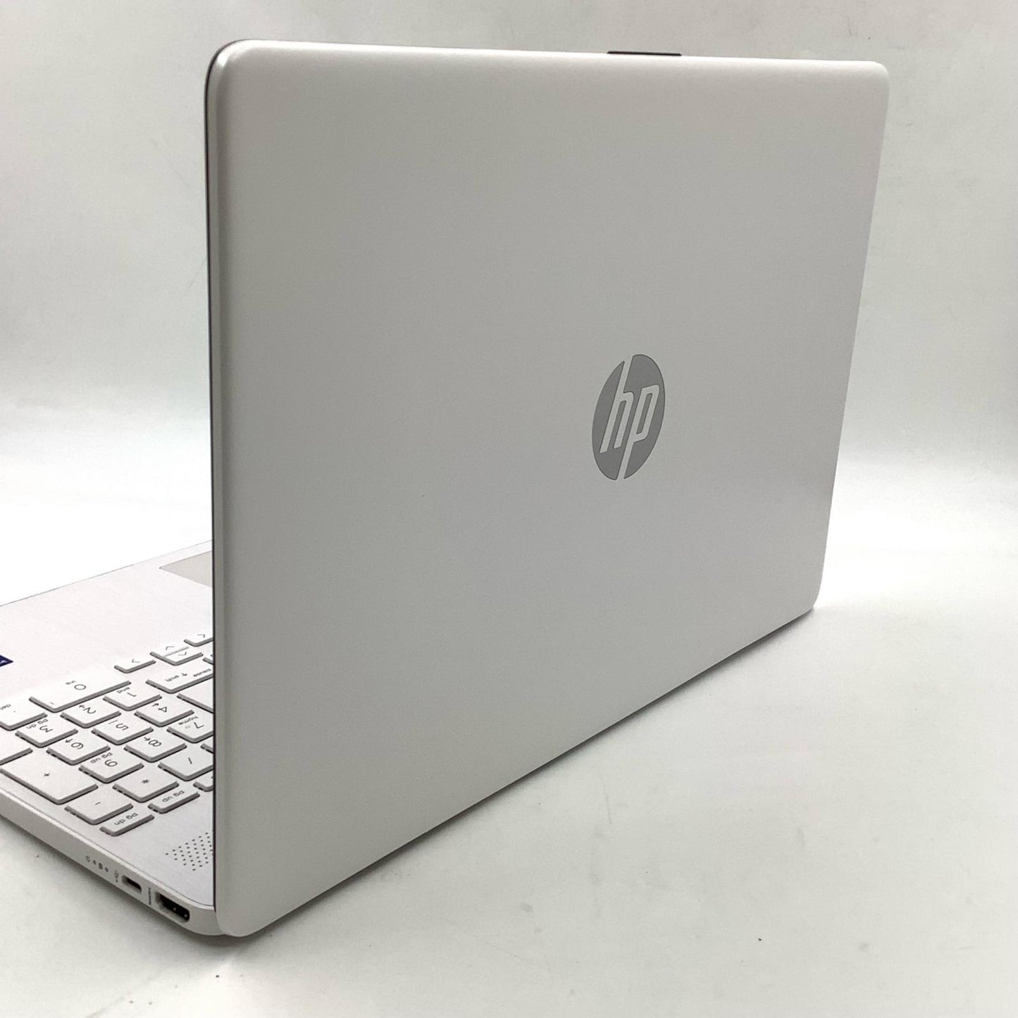 【全額返金保証】【最速発送】HP 15s-fq5044TU 6F8T9PA#ABJ 12th Gen Intel(R) Core(TM) i7-1255U 16GB M.2 SSD 512GB 86.1% 美品 動作確認済