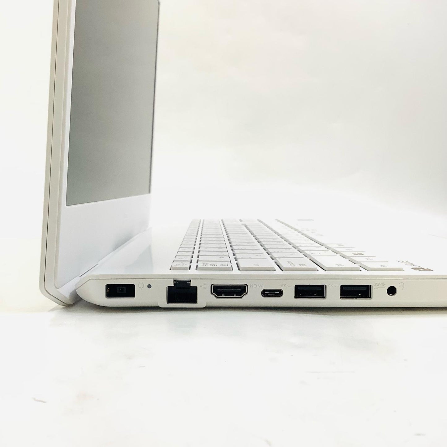 【全額返金保証】【最速発送】NEC LAVIE PC-N1530FAW-HE 12th Gen Intel(R) Core(TM) i3-1215U 1.20GHz 8GB M.2 SSD 256GB 100% 美品 動作確認済