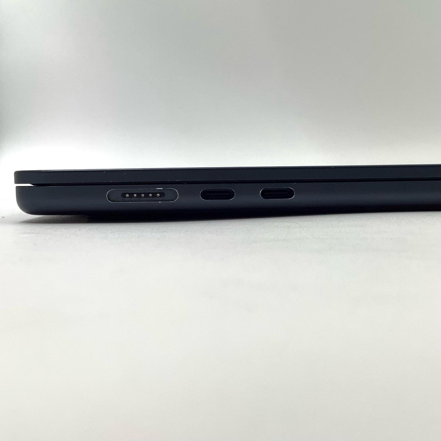 【全額返金保証】【最速発送】Apple MacBook Air 15インチ 2024 Apple M3 24GB 1TB ミッドナイト 97% 美品 動作確認済