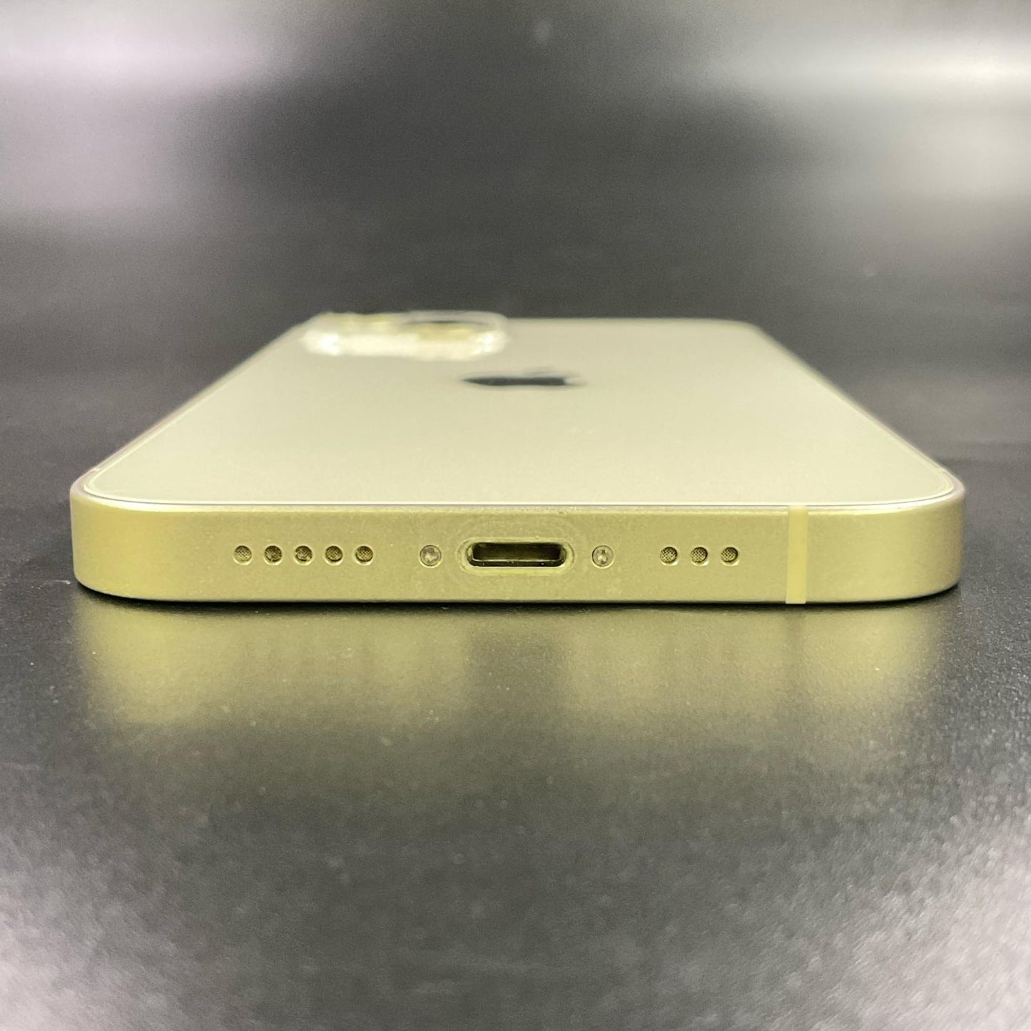 【全額返金保証】【最速発送】Apple iPhone iPhone 13 128GB ホワイト au SIMフリー 白ロム 美品 動作確認済 83%