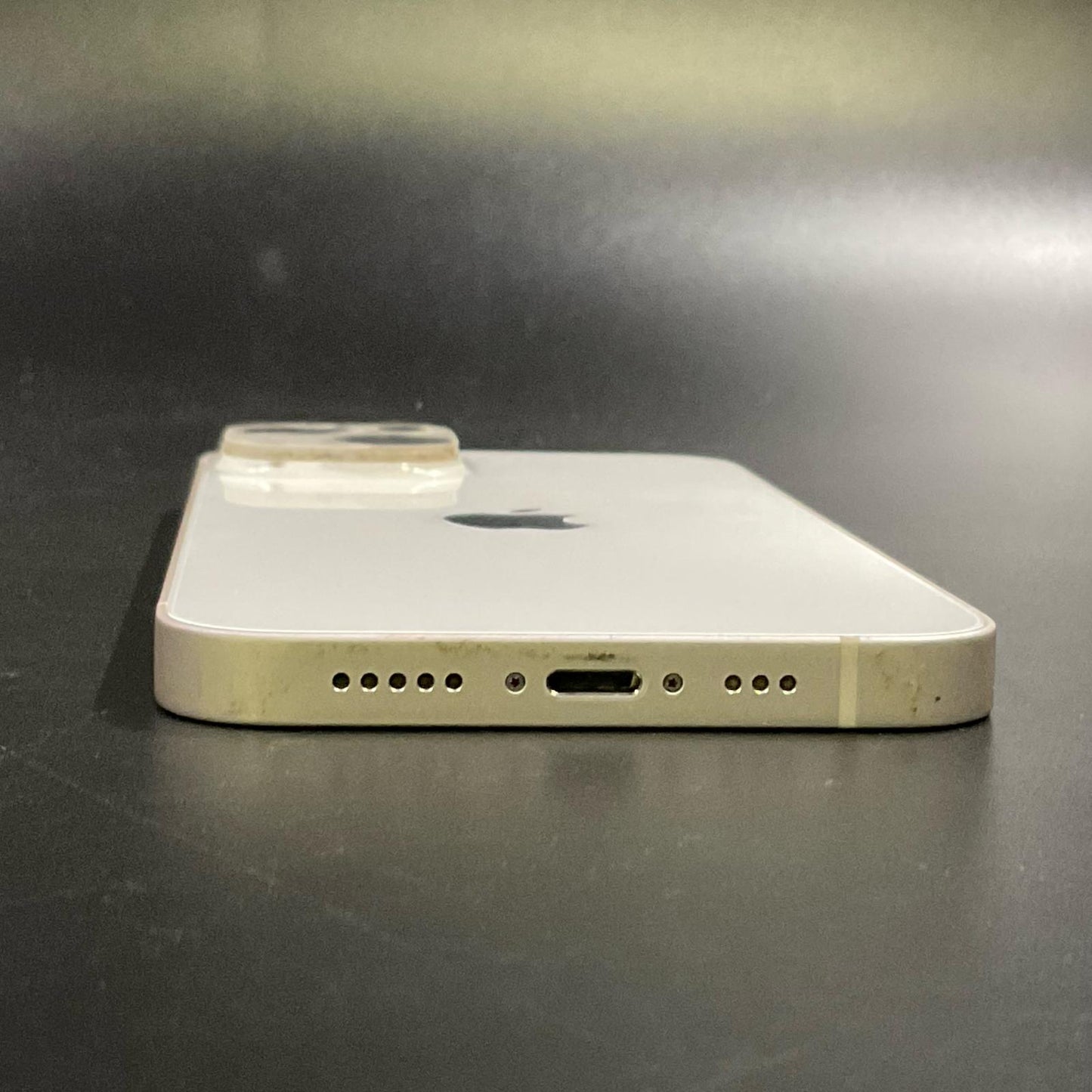 【全額返金保証】【最速発送】Apple iPhone iPhone 14 128GB ホワイト docomo 白ロム 動作確認済 83%
