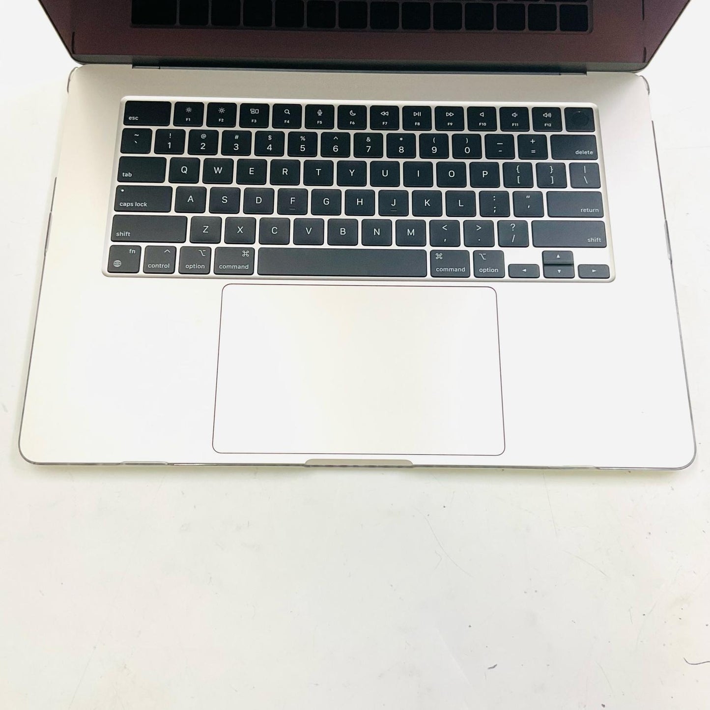 【全額返金保証】【最速発送】Apple MacBook Air 15インチ 2024 Apple M3 8GB 256GB スターライト 100% 美品 動作確認済