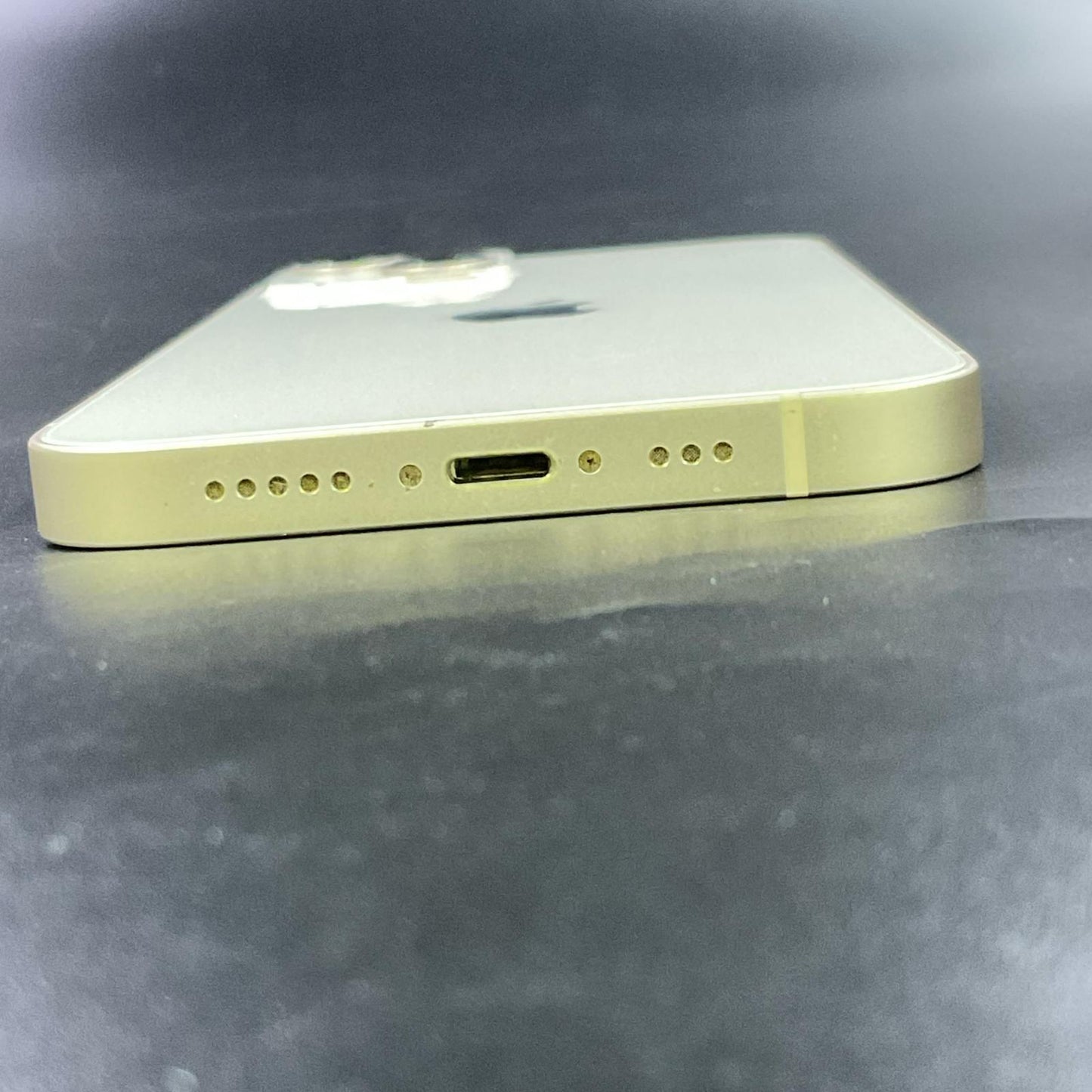 【全額返金保証】【最速発送】Apple iPhone iPhone 13 128GB スターライト Softbank SIMフリー 白ロム 動作確認済 83%