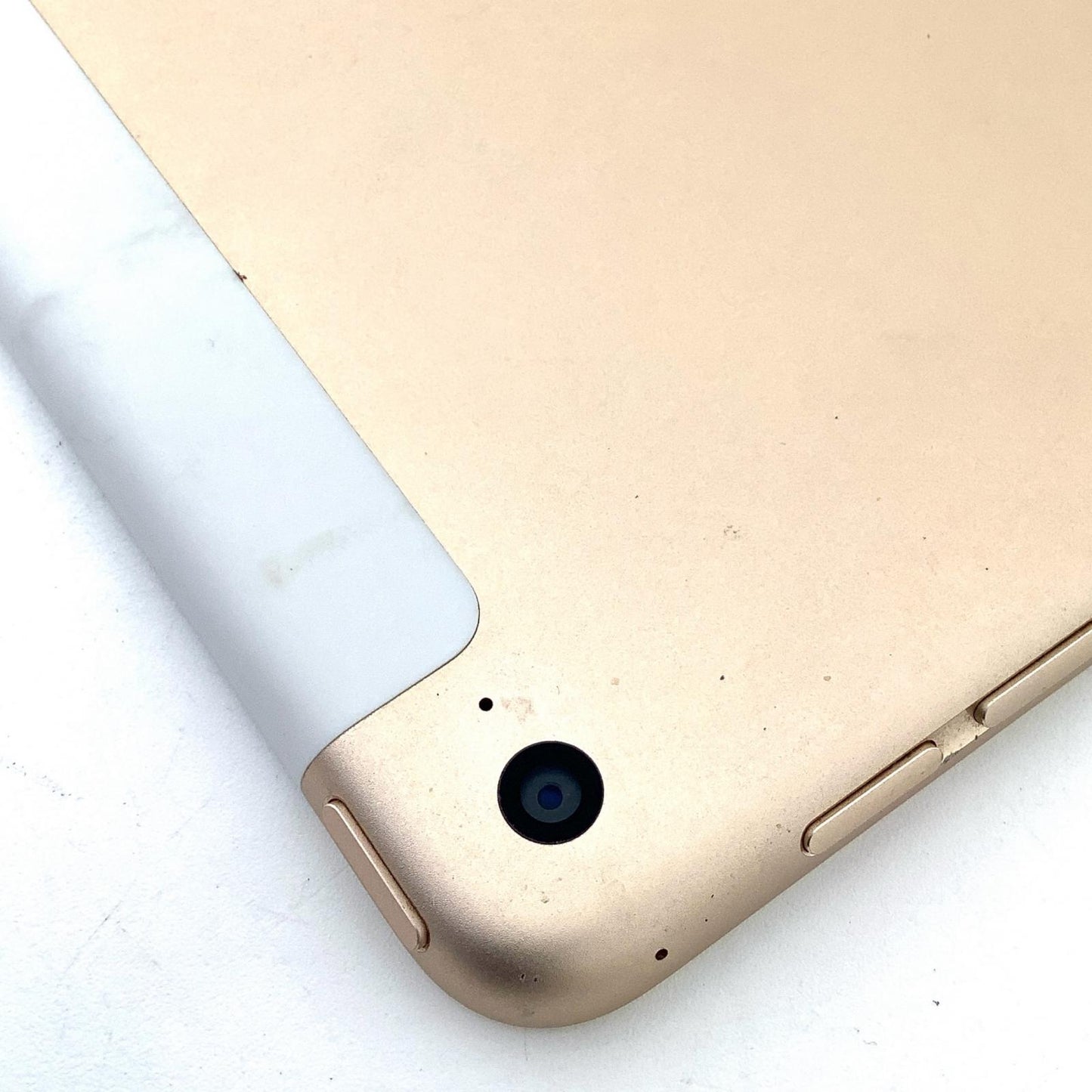 【全額返金保証】【最速発送】Apple iPad mini 7.9インチ 第4世代 128GB ゴールド WiFi+Cellular Softbank SIMフリー 白ロム 動作確認済