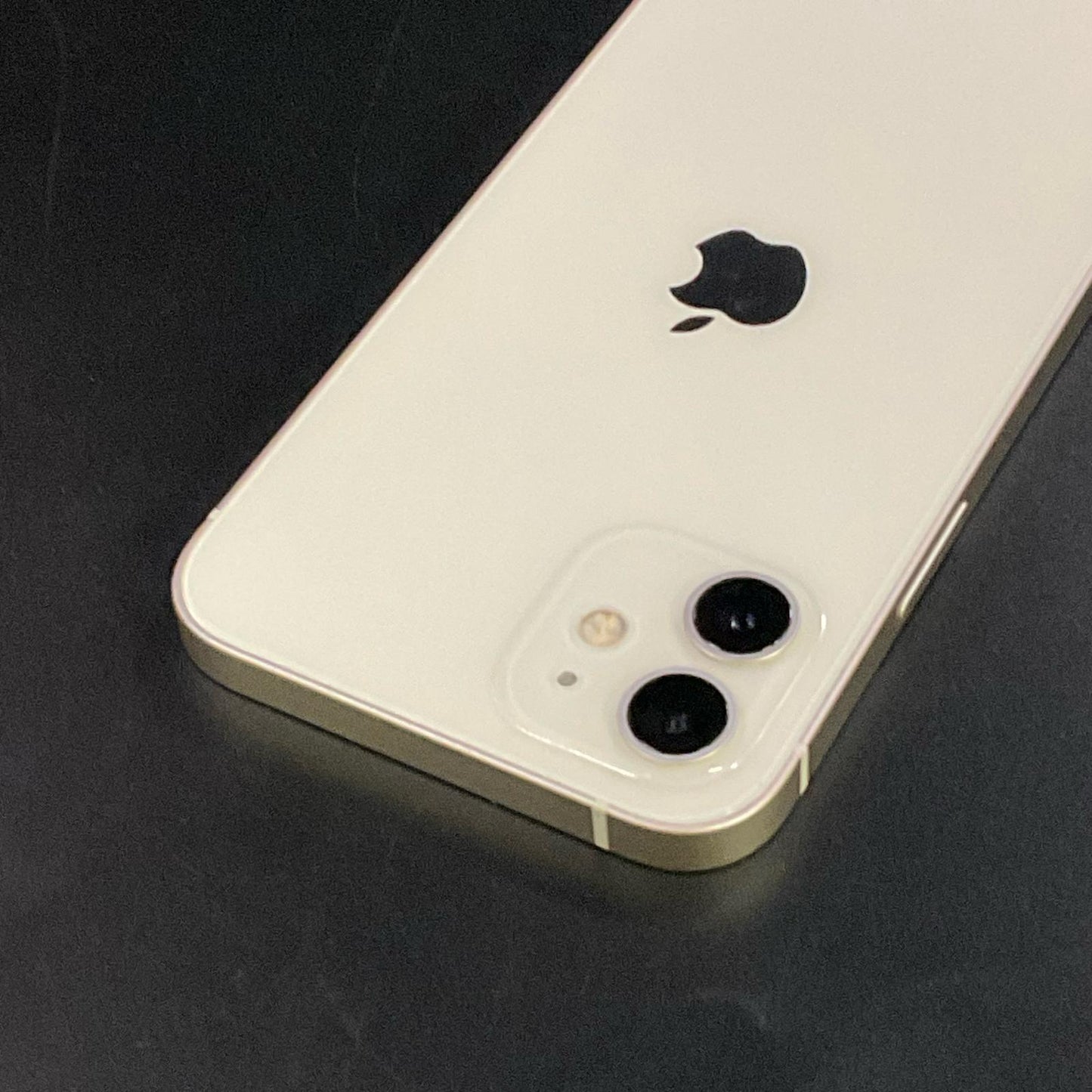 【全額返金保証】【最速発送】Apple iPhone iPhone 12 64GB ホワイト Softbank SIMフリー 白ロム 美品 動作確認済 86%