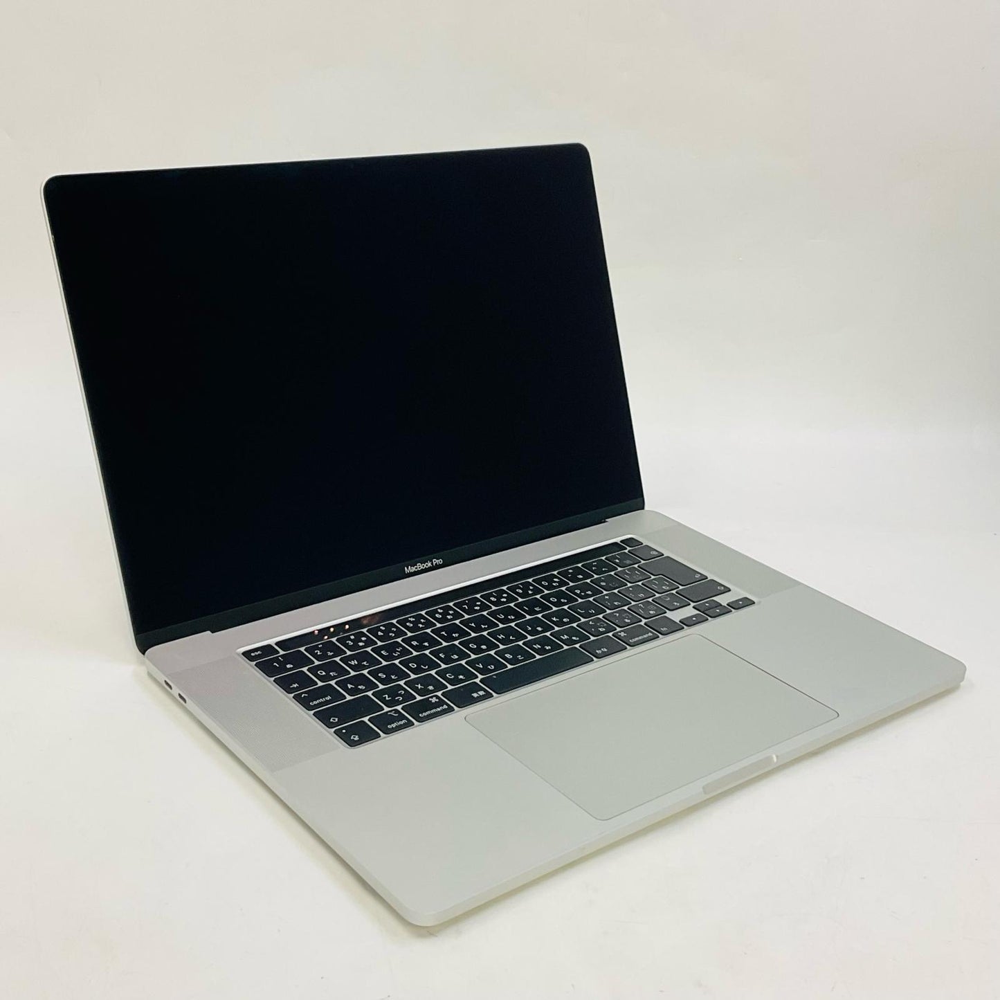 【全額返金保証】【最速発送】Apple MacBook Pro 16インチ 2019 6コア intel core i7 16GB 512GB シルバー 84% 動作確認済