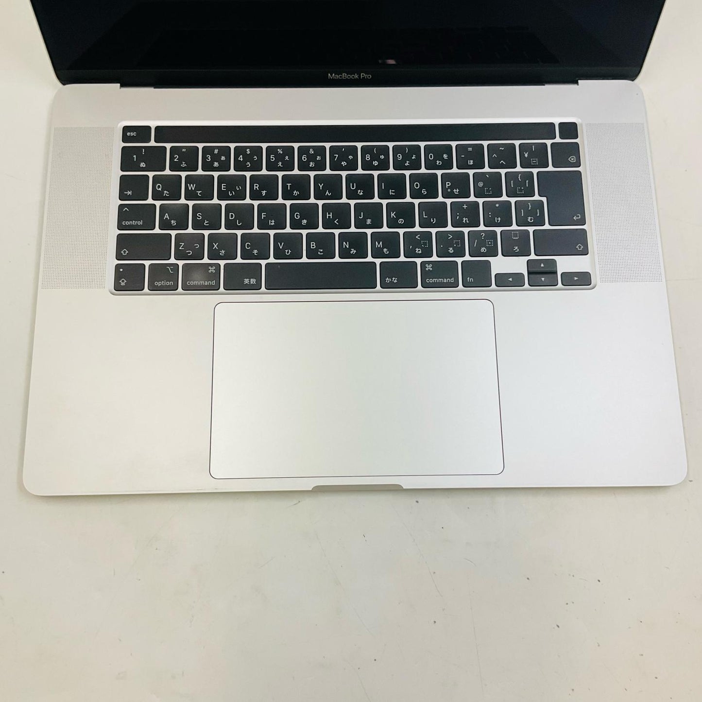 【全額返金保証】【最速発送】Apple MacBook Pro 16インチ 2019 6コア intel core i7 16GB 512GB シルバー 84% 動作確認済