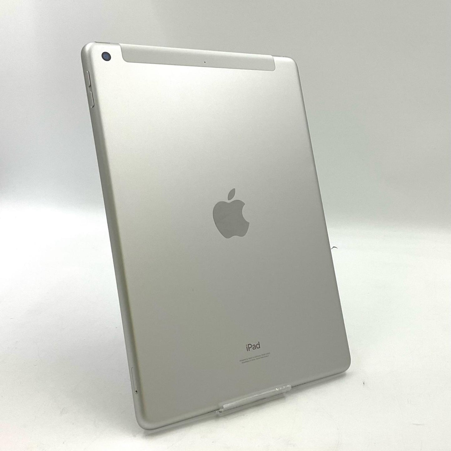 【最速発送】Apple iPad iPad 10.2インチ 第9世代 64GB シルバー WiFi+Cellular au 白ロム【難有】