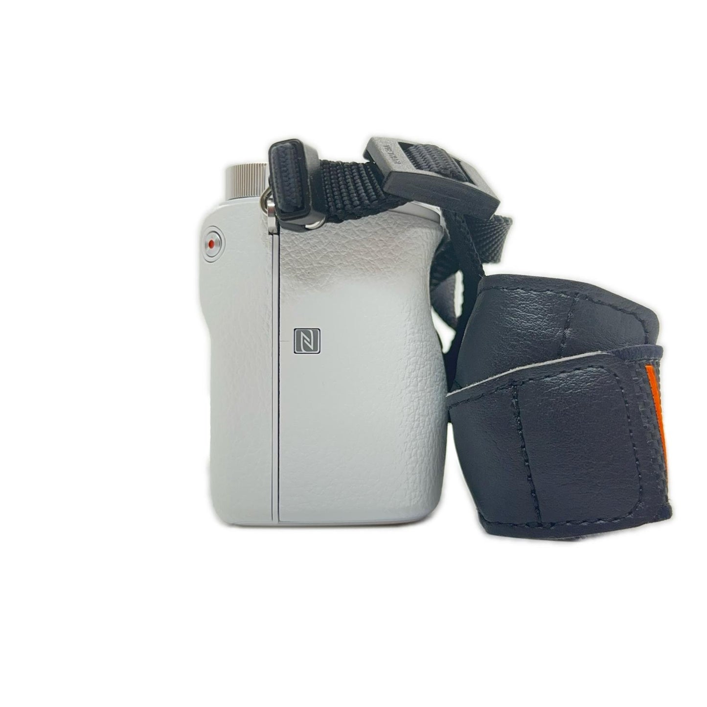 【全額返金保証】【最速発送】 デジタル一眼 α6000 ILCE-6000L パワーズームレンズキット [ホワイト] 動作確認済
