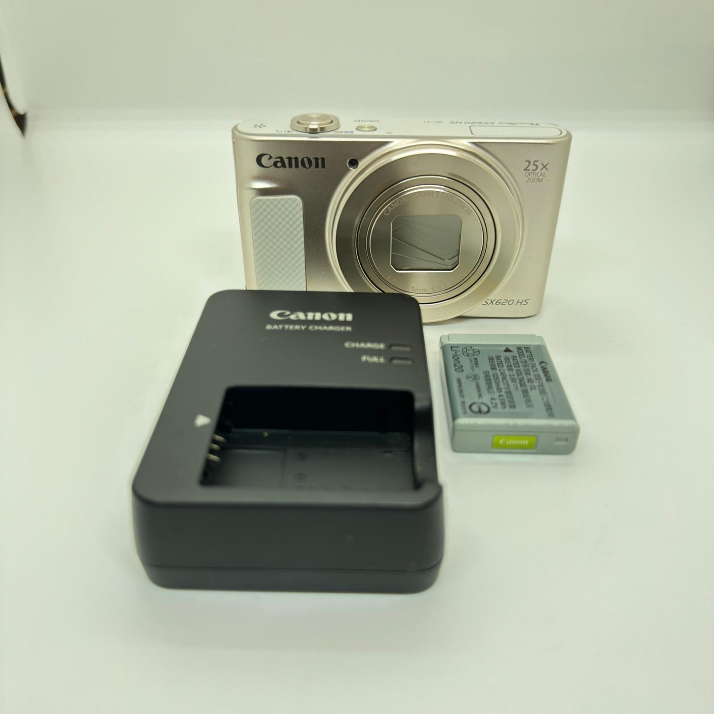 【全額返金保証】【最速発送】 コンパクトデジタルカメラ PowerShot SX620 HS [ホワイト] 動作確認済