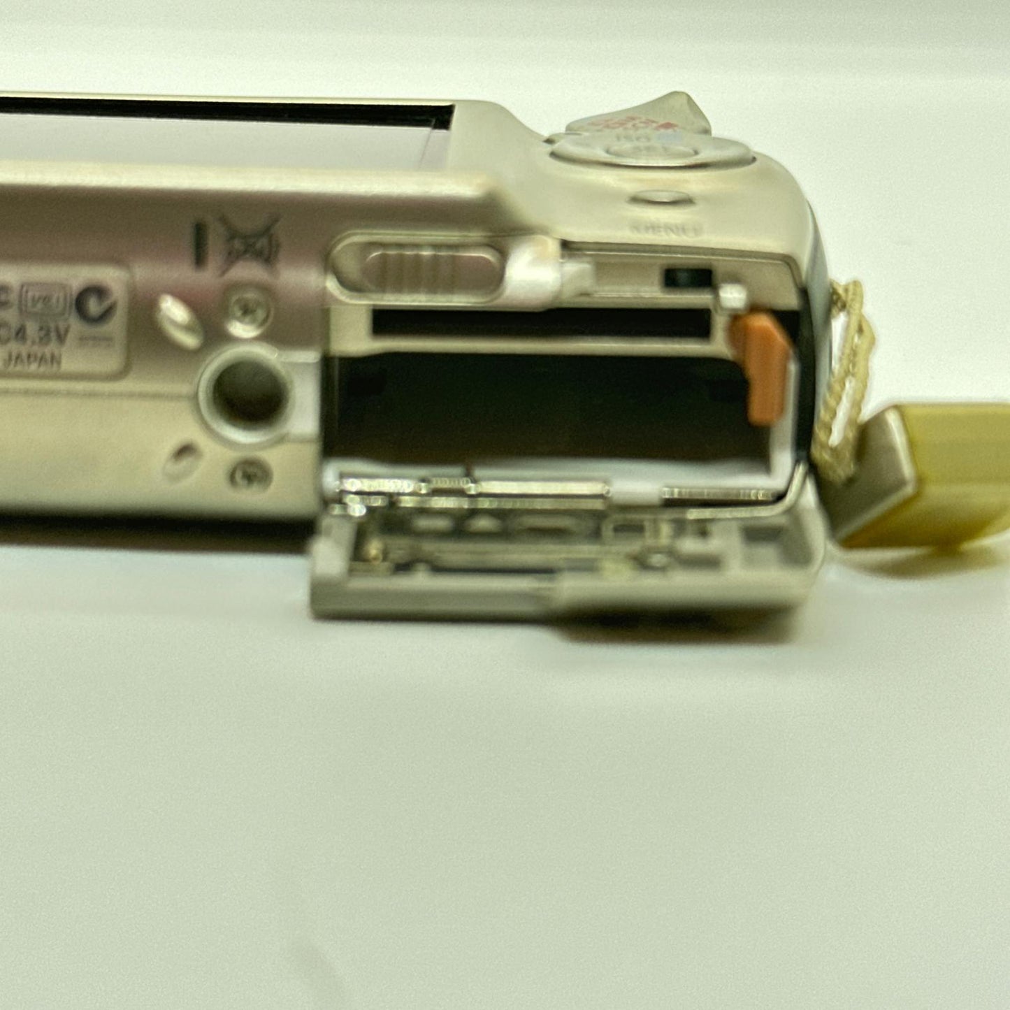 【全額返金保証】【最速発送】 コンパクトデジタルカメラ IXY DIGITAL 1000 [ゴールド] 動作確認済