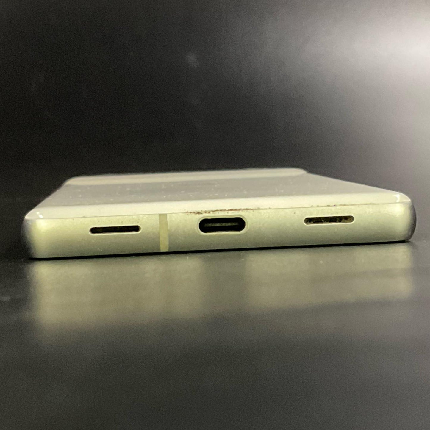 【全額返金保証】【最速発送】Google Pixel Pixel 7a 128GB スノー docomo SIMフリー Pixel 7a 白ロム 美品 動作確認済