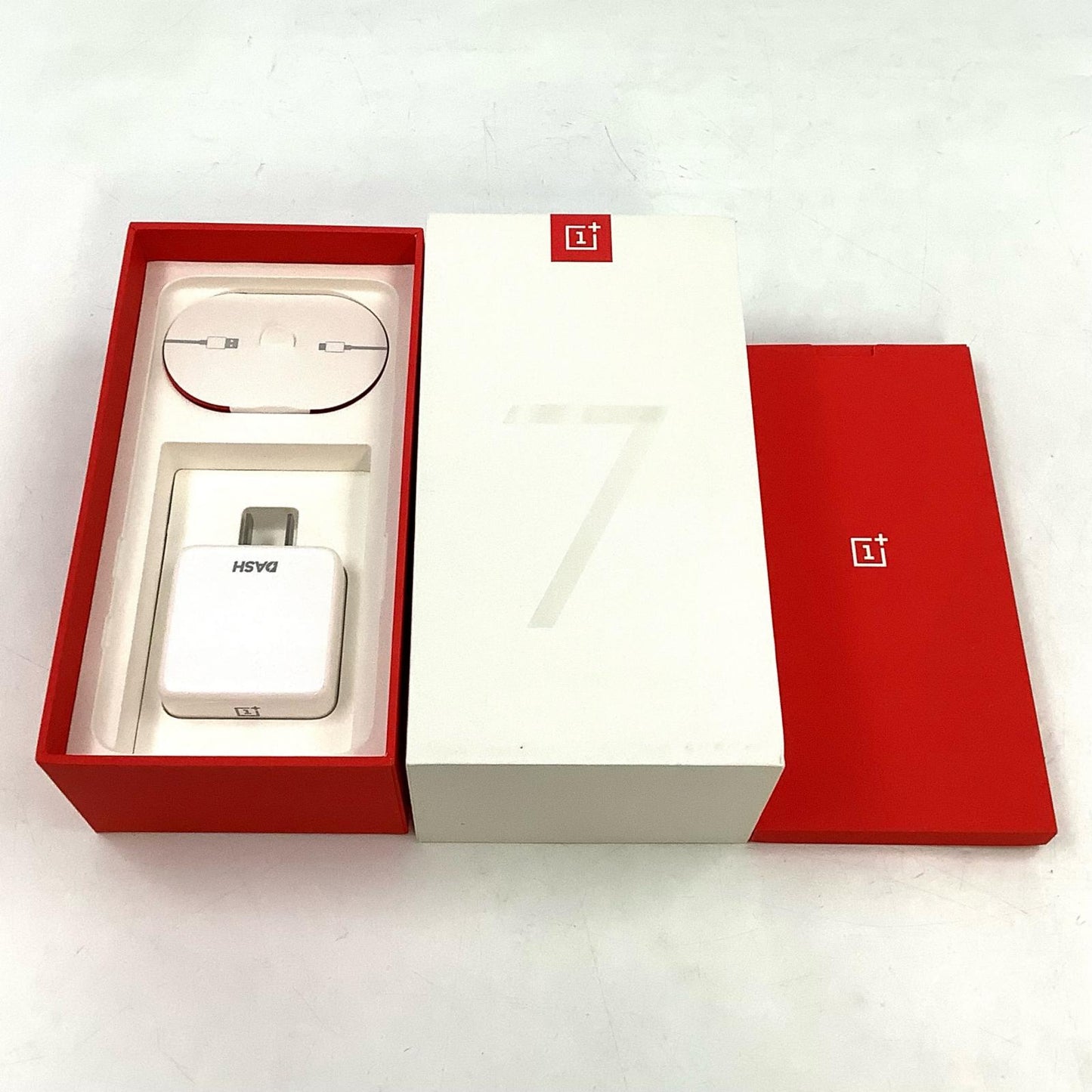 【全額返金保証】【最速発送】OnePlus OnePlus 7 256GB レッド SIMフリー GM1900 白ロム 美品 動作確認済